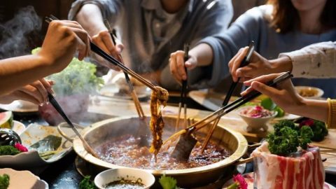 圍爐團圓過大年