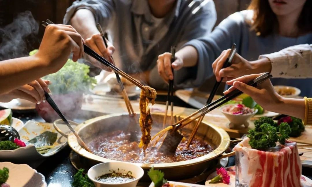 圍爐團圓過大年