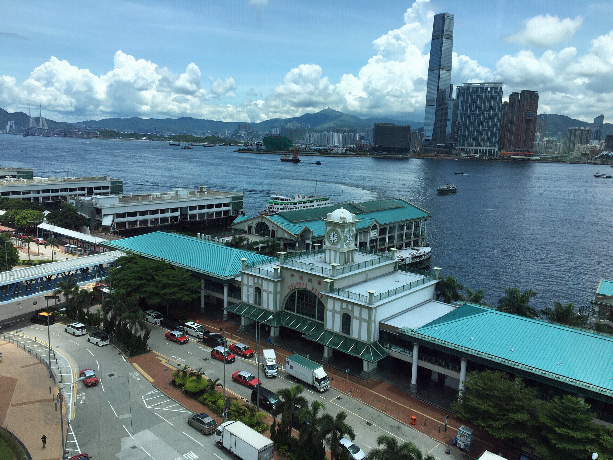 砌一盤文化記憶的拼圖
