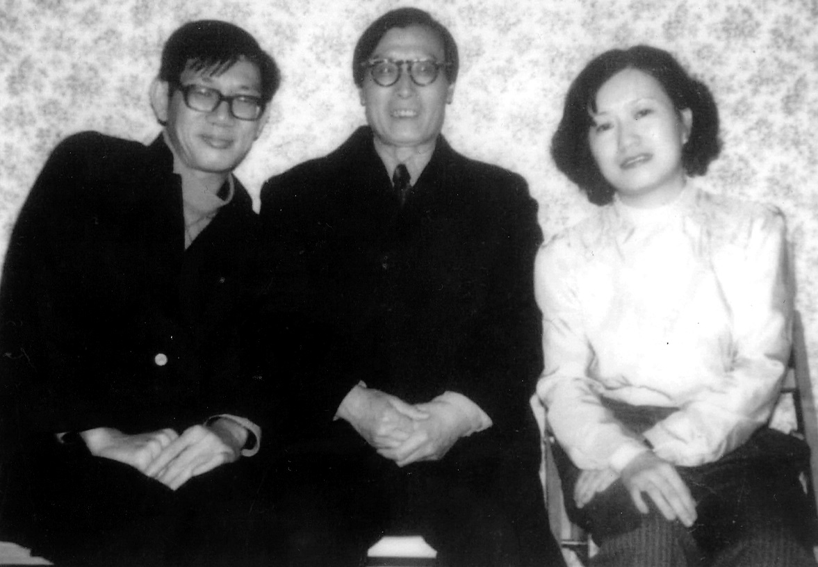無名氏書柬的灰馬詩