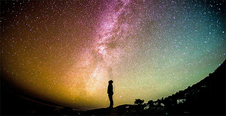 剖析科幻小說〈「搜忘者」傳奇之巨蟹座〉