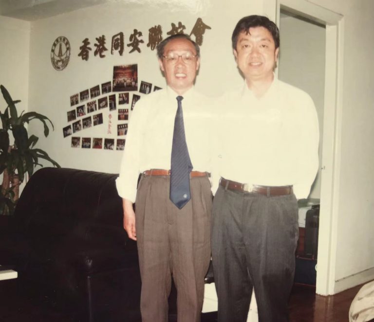 毛主席讚賞陳遼的文章（附陳遼評李遠榮的記人散文）