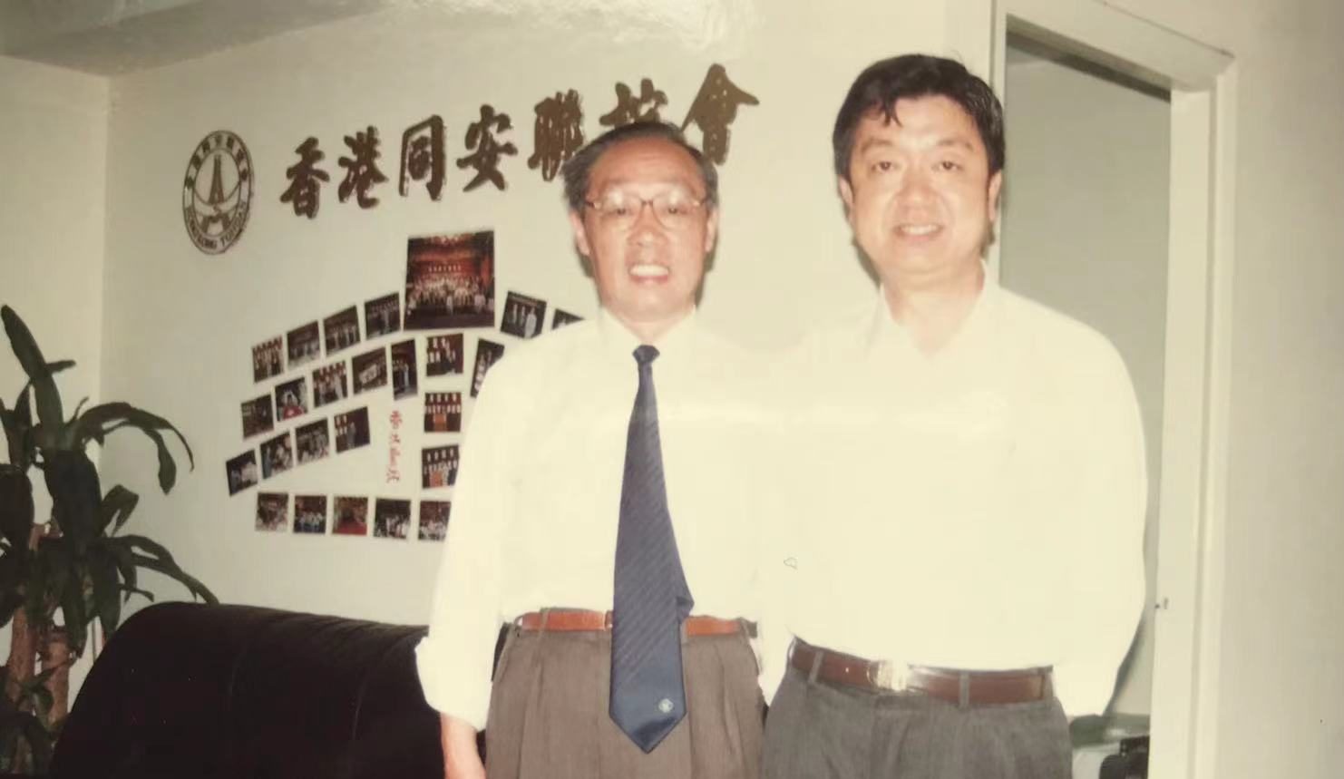 毛主席讚賞陳遼的文章（附陳遼評李遠榮的記人散文）