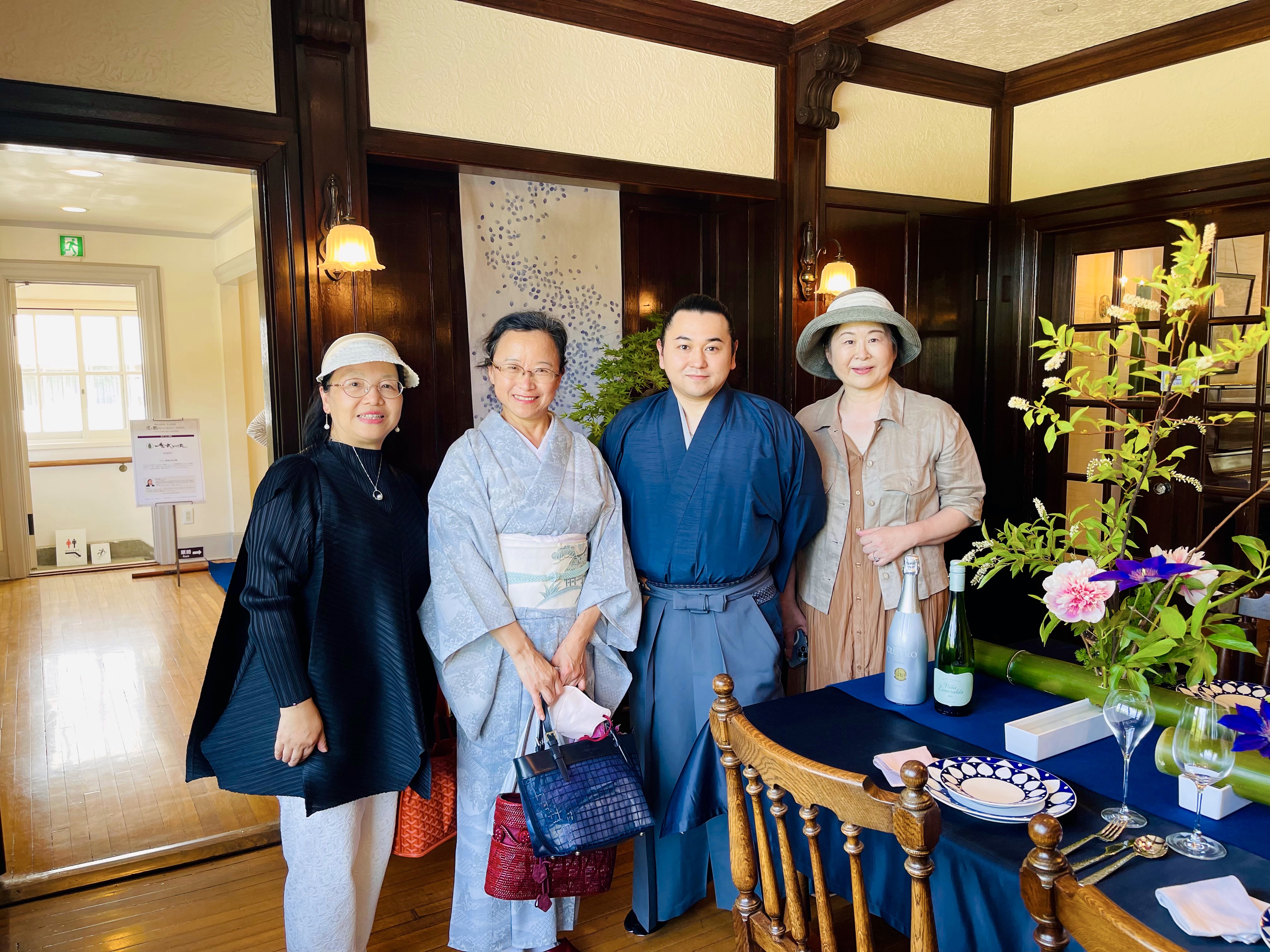 記「花和食器」展開的一場視覺饗宴──橫濱紀行