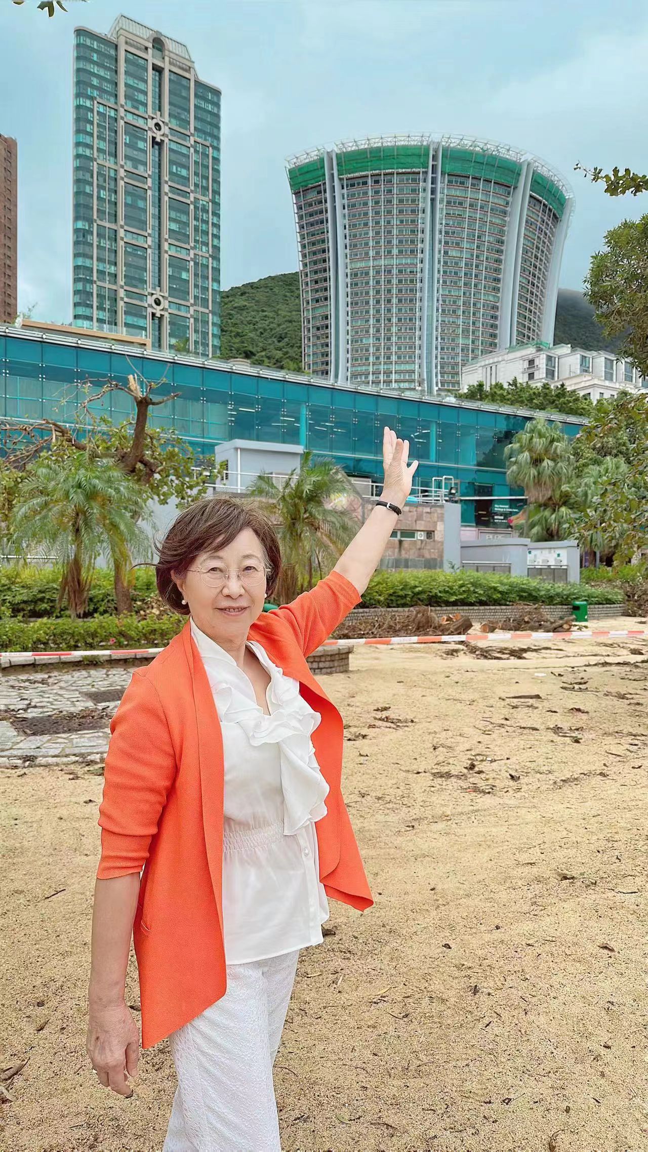 名家小傳——龔中心