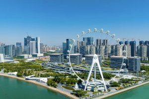 當文學與城市的胸懷揉纏成風景——記深圳前海採風暢想