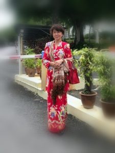 名家小傳——朵拉