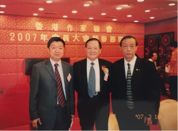 瘂弦送我一首詩