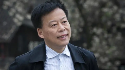 在多元維度中解構都市靈魂──評黃亞洲的十七首香港題材詩歌